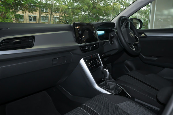 2025 Volkswagen T-Roc D11 CityLife SUV Image 8