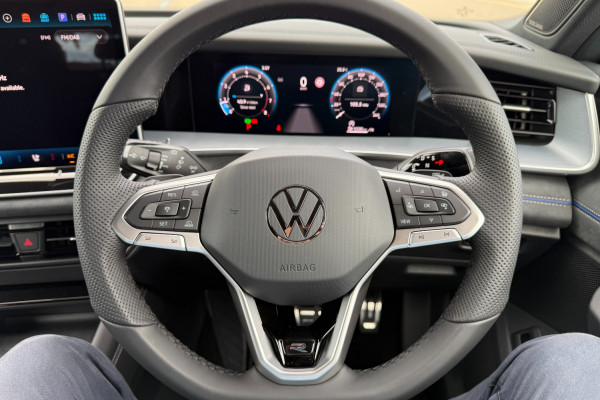 2025 MY26 Volkswagen Tayron R4 195TSI R-Line SUV Image 22
