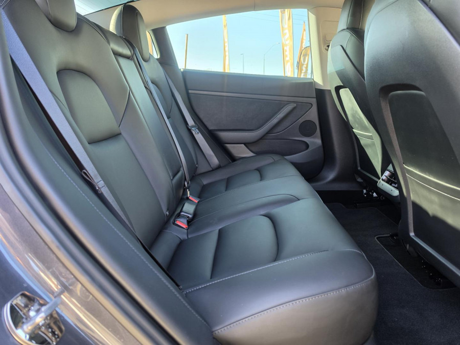 2021 Tesla Model 3  Long Range Sedan Image 15