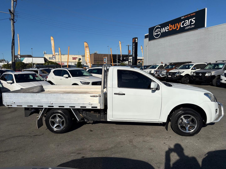 2015 Isuzu D-MAX  SX Cab Chassis Image 5