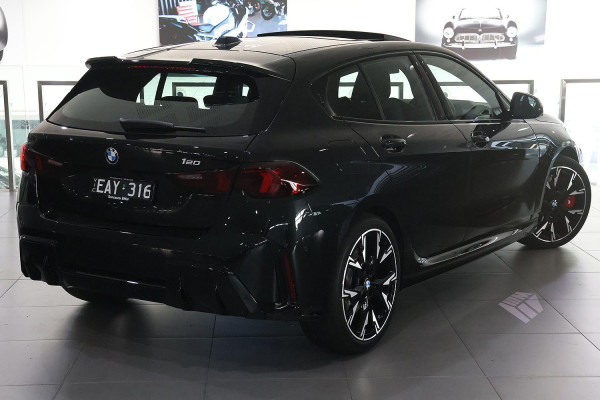 2026 BMW 1 Series F70 120 M Sport Hatch image 3