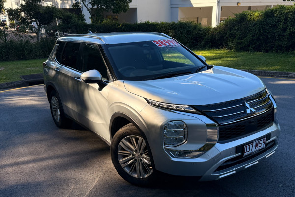 2022 MY24 Mitsubishi Outlander ZM LS SUV