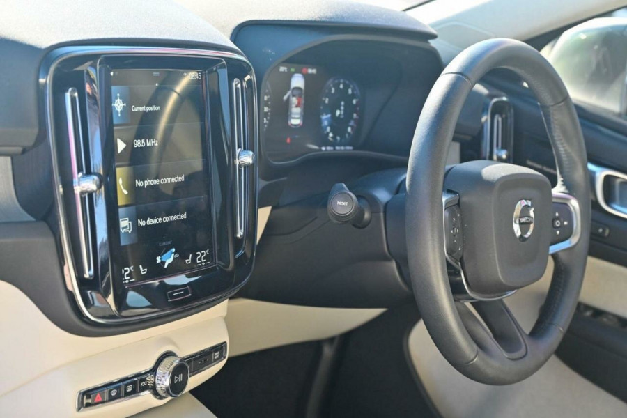 2020 MY21 Volvo XC40 XZ T4 Inscription SUV Image 16