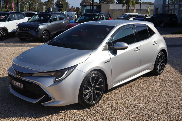 2020 Toyota Corolla ZWE211R ZR Hybrid Hatch Image 3