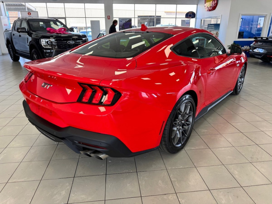 2025 Ford Mustang FO GT Hatch Image 5