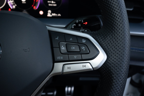 2025 Volkswagen Tayron R4 195TSI R-Line SUV image 14