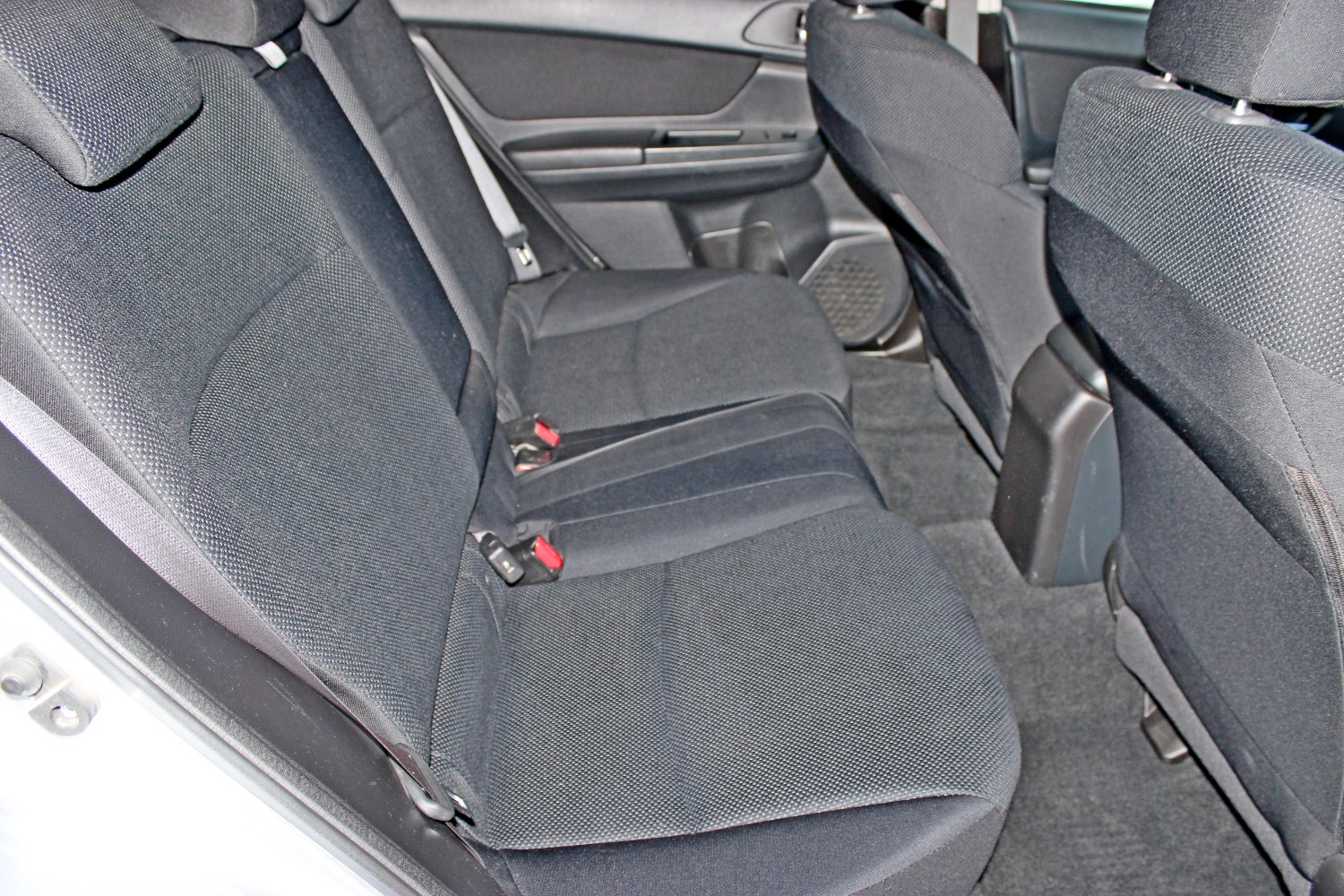 2012 Subaru XV G4-X 2.0i-L Wagon Image 10