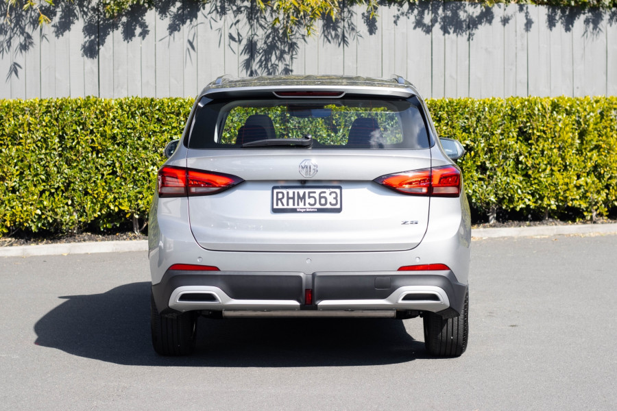 2025 MG ZS ZS32 Essence SUV Image 5