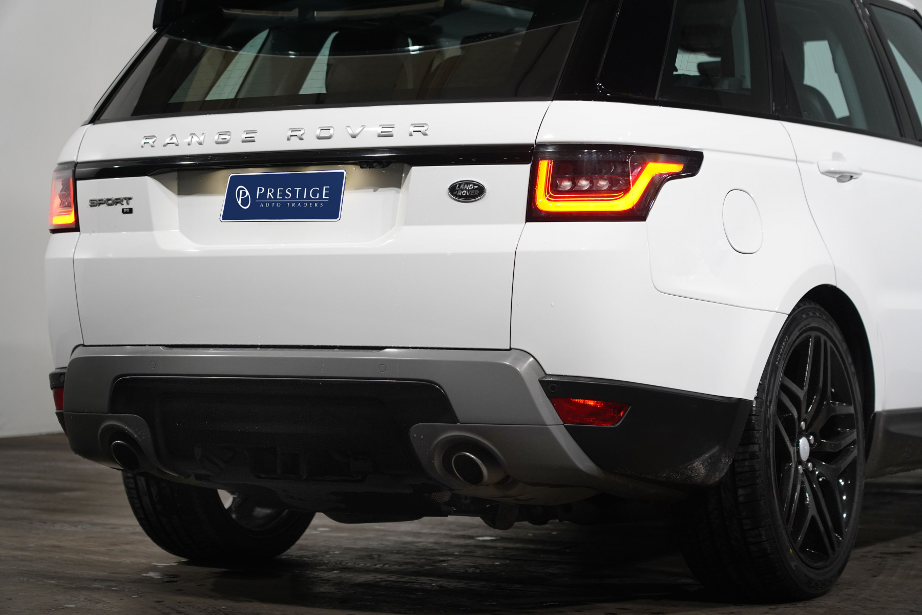 2021 Land Rover Range Rover Sport Sport Si4 Se (221kw) SUV Image 8