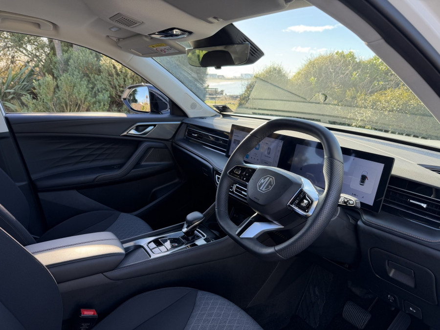 2025 MG HS AS33 Vibe SUV Image 7