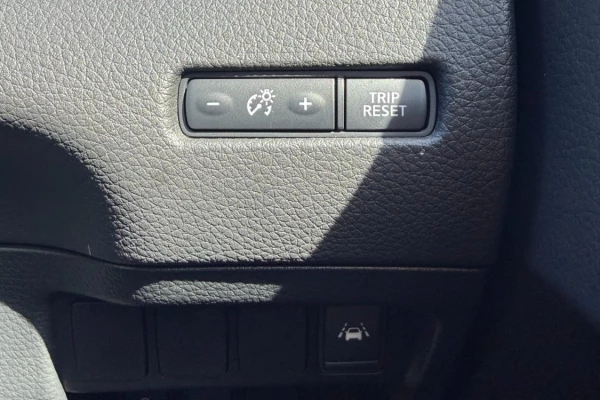 2017 Nissan QASHQAI J11 Ti SUV Image 18