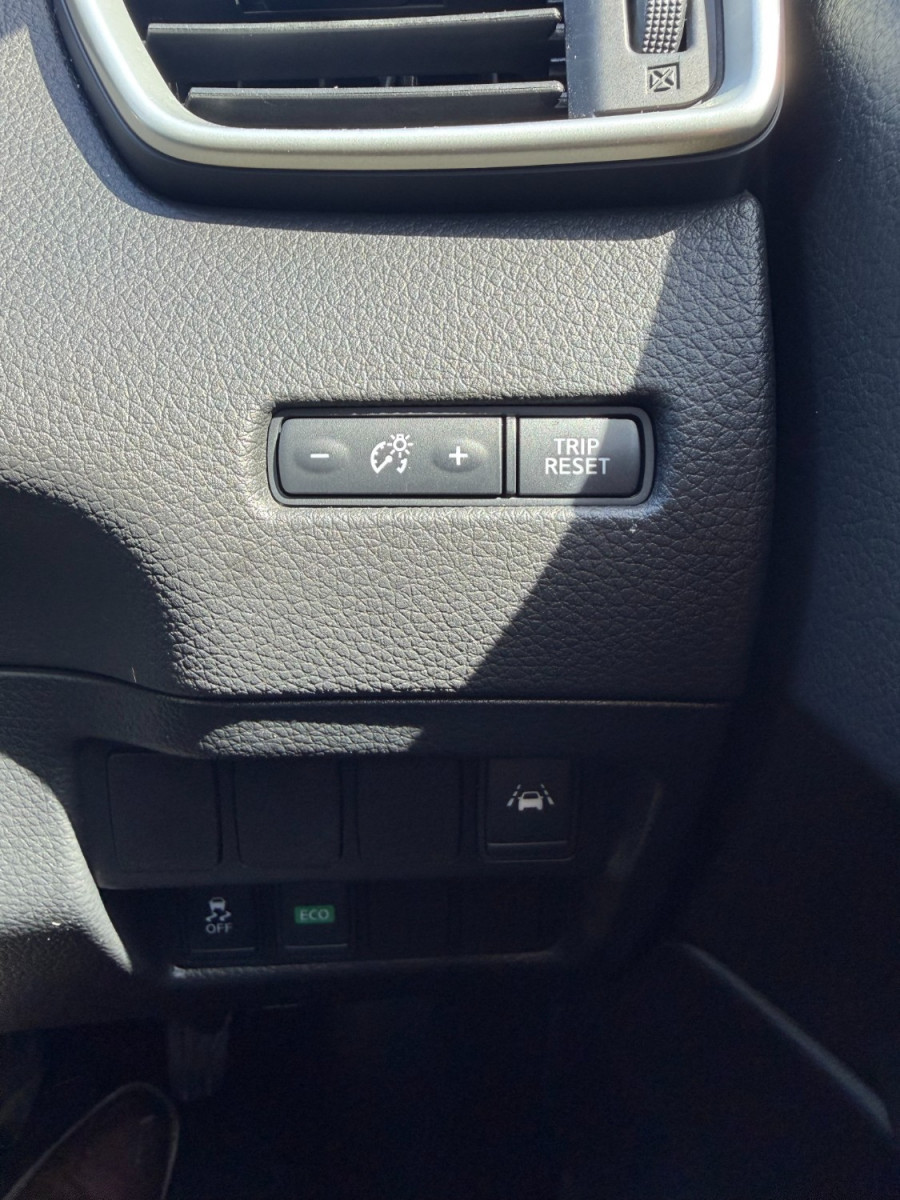 2017 Nissan QASHQAI J11 Ti SUV Image 18