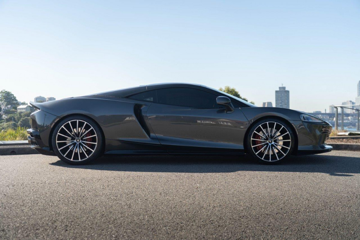 2021 Mclaren Gt Coupe Image 3