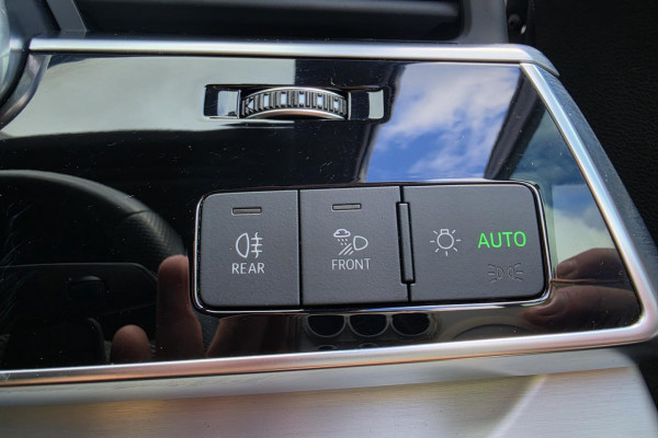 2022 Audi Q7 4M 55 TFSI S line SUV Image 24