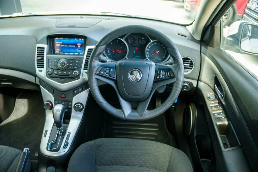 2014 Holden Cruze JH Series II Equipe Sedan Image 9