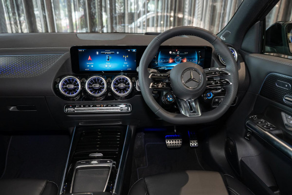 2026 Mercedes-Benz GLA-Class H247 GLA35 AMG SUV image 7