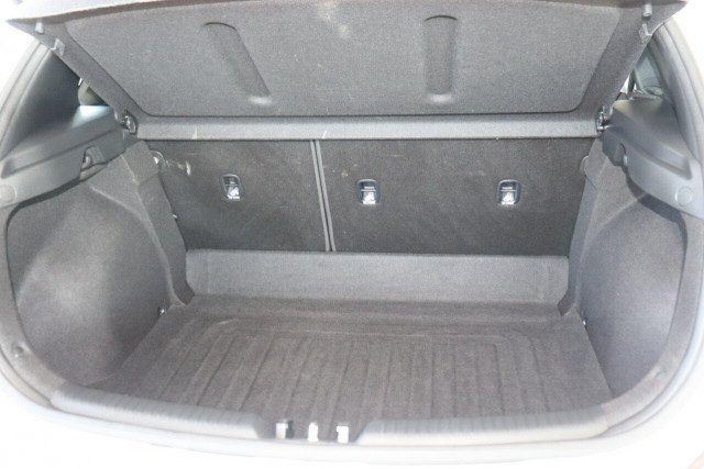 2017 MY18 Hyundai i30 PD Active Hatch Image 28