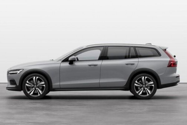 2024 MY25 Volvo V60 Cross Country  Ultra B5 Bright Wagon Image 6
