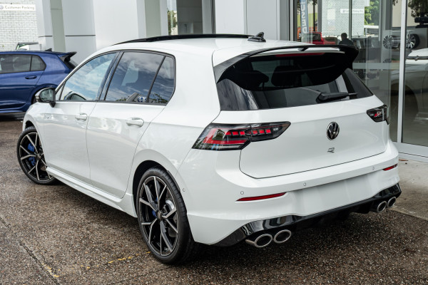 2026 MY25 Volkswagen Golf 8.5 R Hatch Image 2