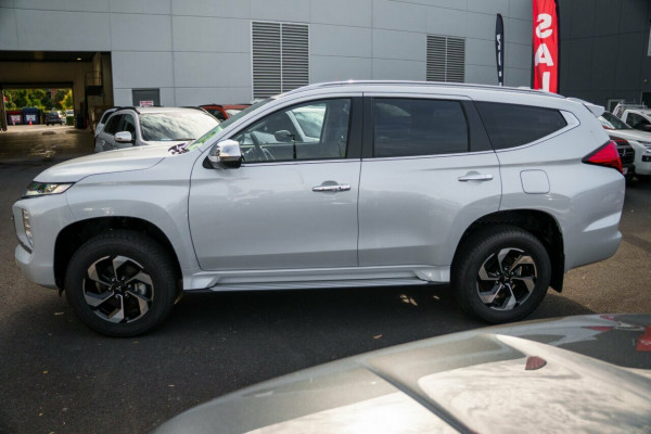 2024 Mitsubishi Pajero Sport QG GLS SUV Image 4