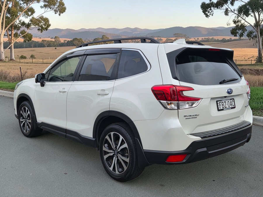 2023 Subaru Forester S5 2.5i Premium SUV Image 5