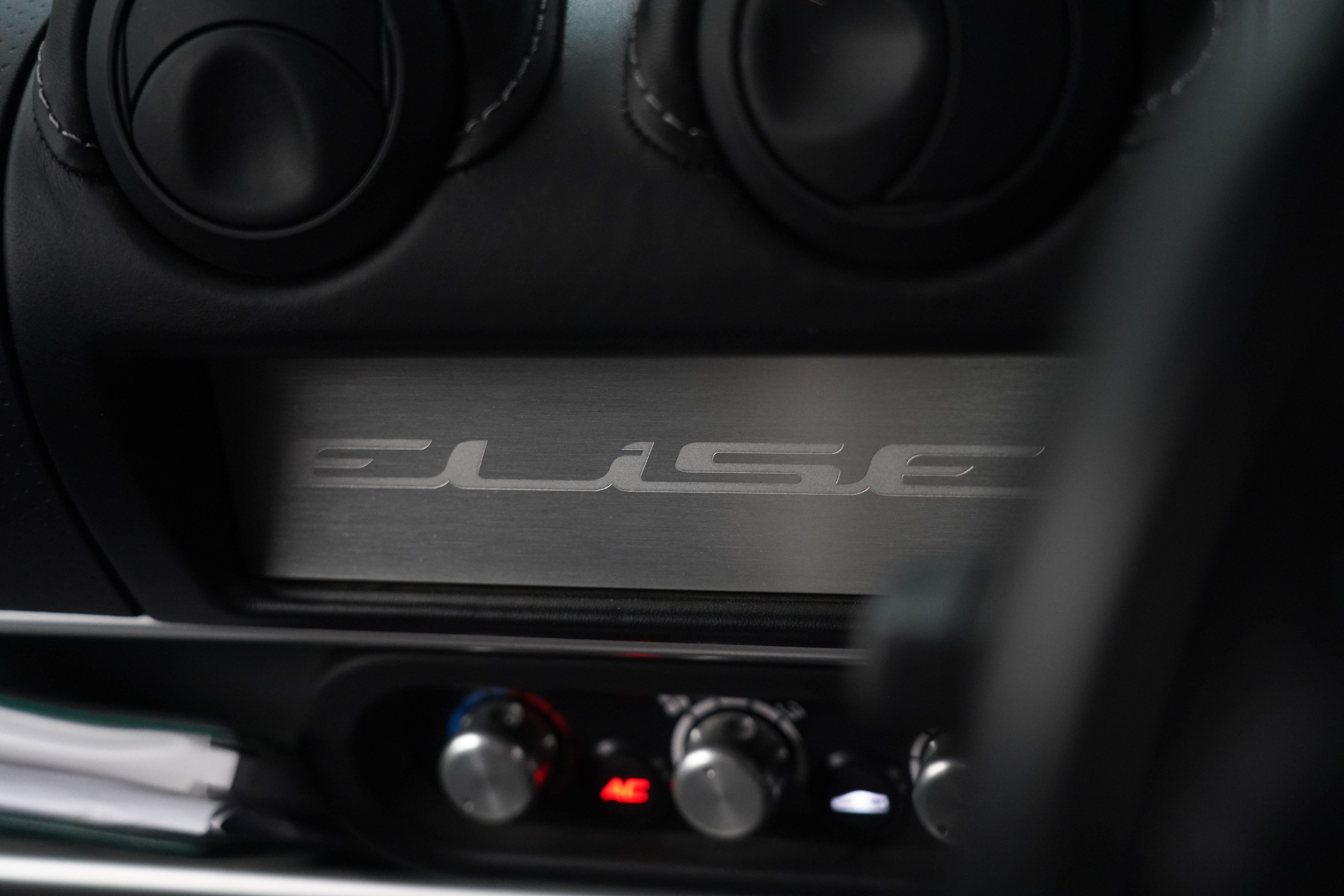 2019 Lotus Elise Sport 220 Convertible Image 33