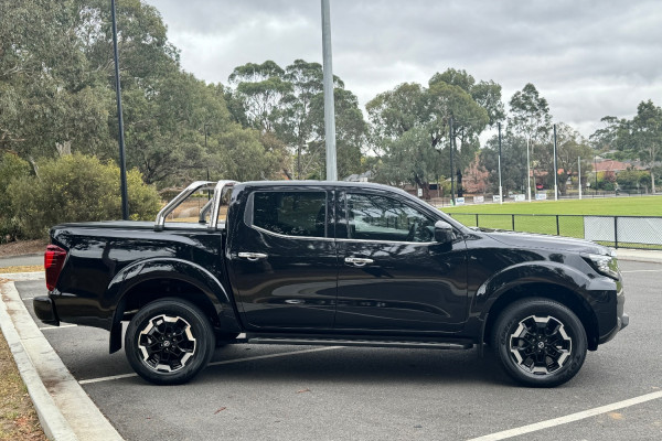 2021 Nissan Navara D23 ST-X Ute Image 5