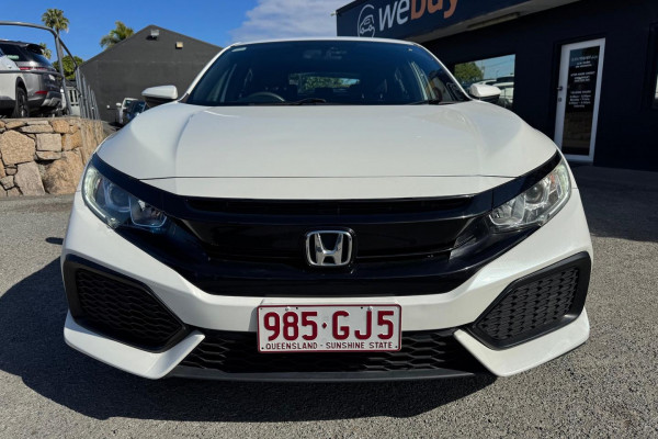2018 Honda Civic 10th Gen VTi Hatch Image 3