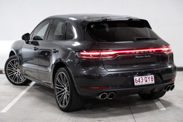 2021 Porsche Macan 95B SUV image 2