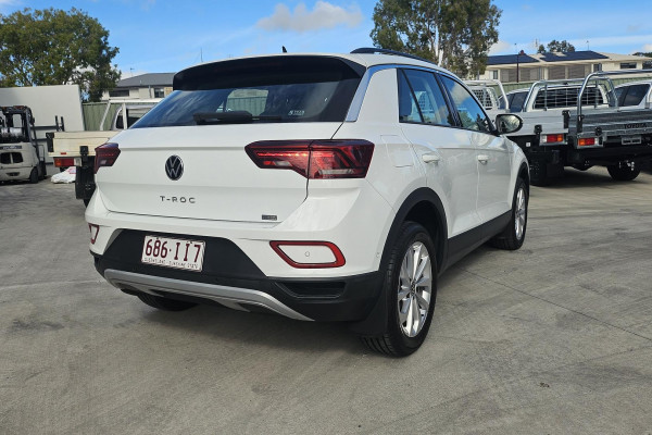 2023 Volkswagen T-Roc D11 110TSI Style SUV Image 3