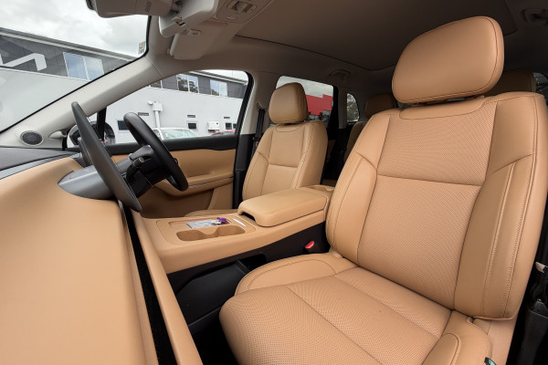 2025 Leapmotor C10 B11 REEV Ultra Hybrid Design Wagon Image 14