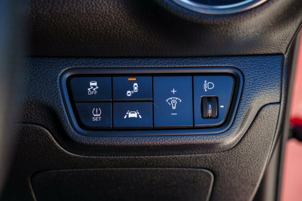 2021 MY22 Kia Cerato BD GT Hatch Image 16