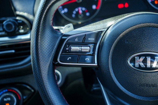 2021 MY22 Kia Cerato BD GT Hatch Image 11