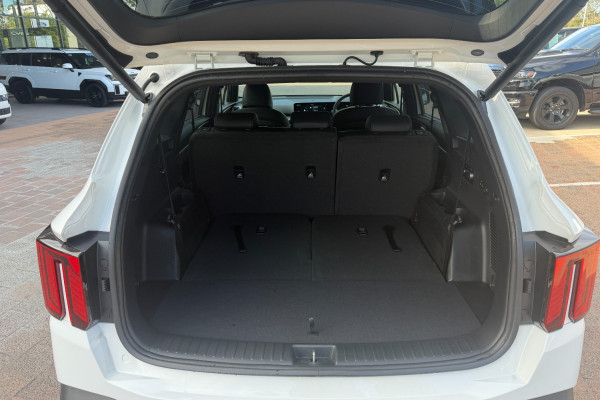 2025 Kia Sorento MQ4 PE HEV GT-Line SUV Image 9