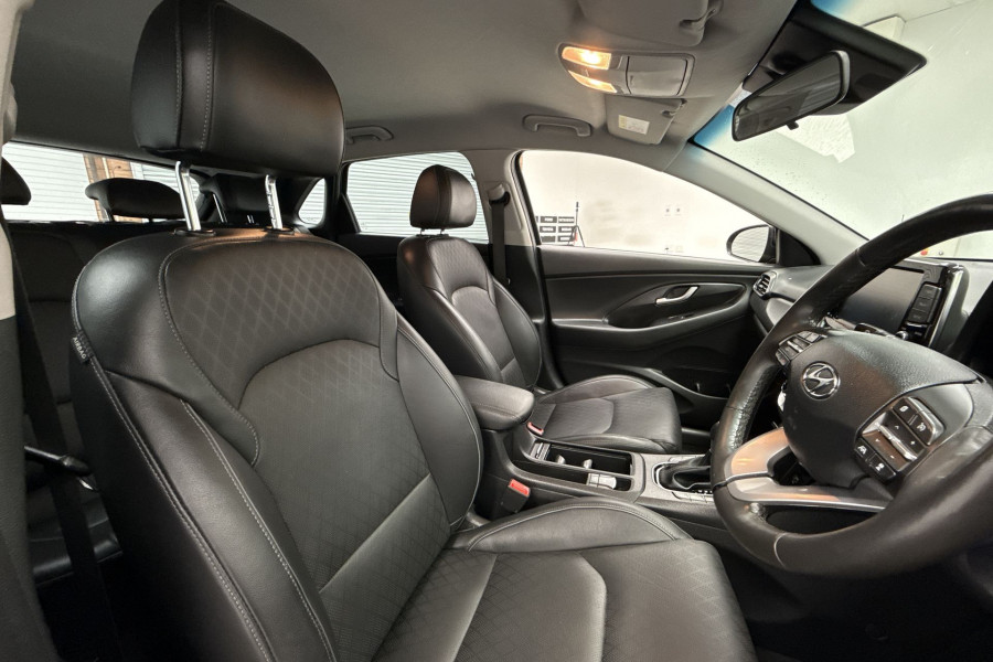 2021 Hyundai i30 PD.V4 Active Hatch Image 19