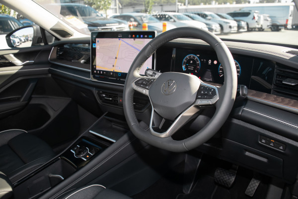 2025 Volkswagen Tayron R4 150TSI Elegance SUV image 6