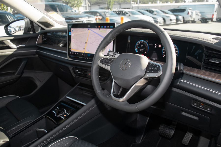 2025 Volkswagen Tayron R4 150TSI Elegance SUV Image 6