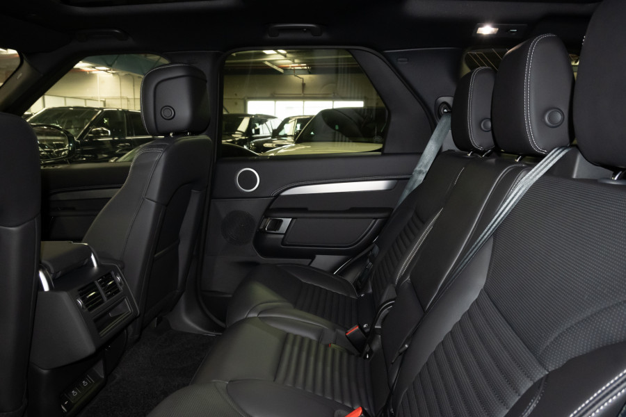 2026 Land Rover Discovery Series 5 D350 Dynamic SE SUV