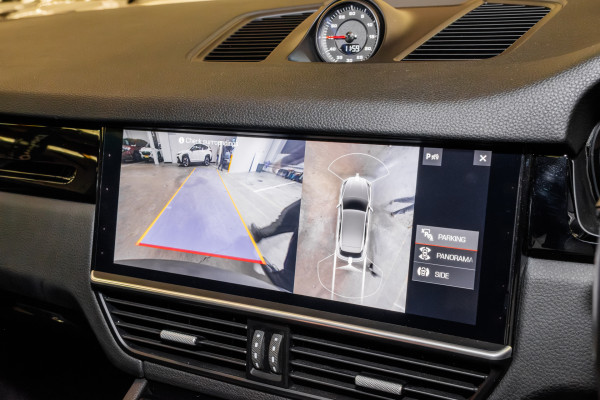 2019 MY20 Porsche Cayenne SUV image 15