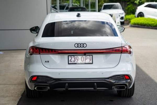 2025 Audi A5 B10 TFSI 150kW S line Sedan image 5