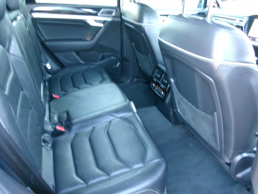 2023 Volkswagen Touareg CR 210TDI Elegance SUV Image 13