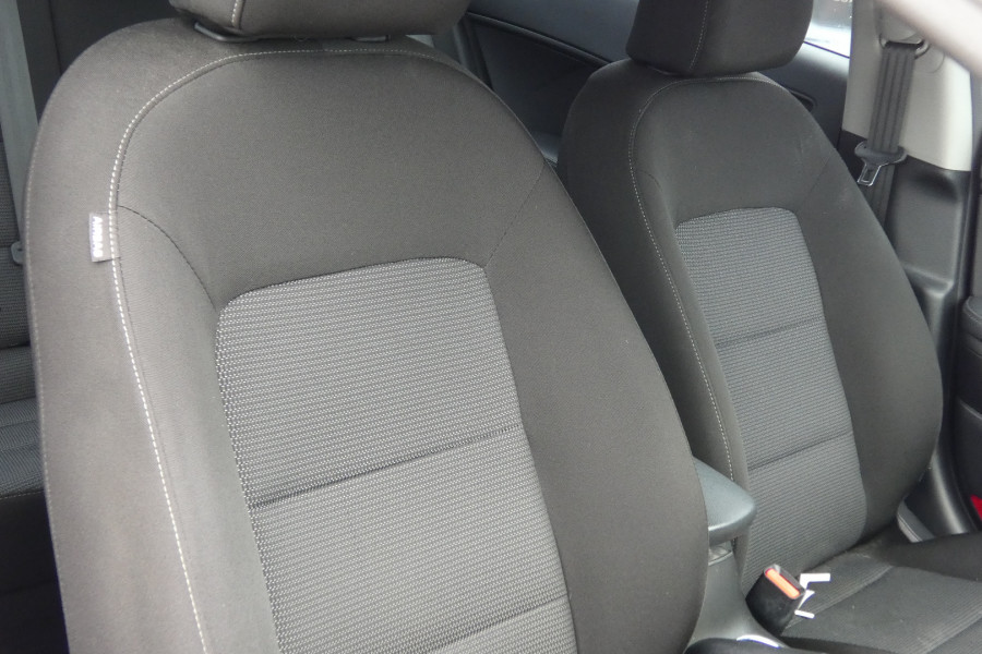 2017 MY18 Kia Cerato YD MY18 SPORT Sedan Image 14