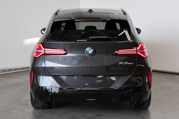 2026 BMW X3 G45 30e xDrive SUV image 5