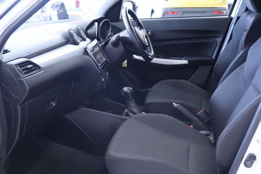 2023 Suzuki Swift AZ Series II GL Hatch Image 13