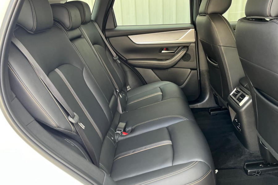 2023 Mazda CX-60 KH Series P50e Evolve SUV Image 13