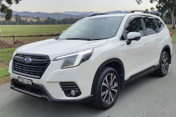 2023 Subaru Forester S5 2.5i Premium SUV Image 3