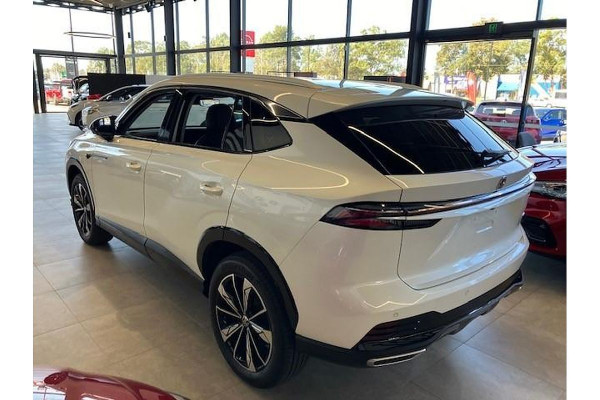 2024 MY24.5 MG HS AS33 Essence SUV