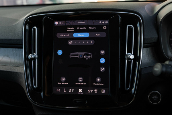 2025 MY26 Volvo XC40 XZ Plus B4 SUV Image 27