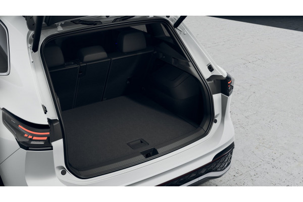 2026 Volkswagen Tiguan CT 150TSI R-Line SUV Image 8