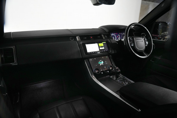 2020 Land Rover Range Rover Sport DI6 183kW SE SUV Image 11